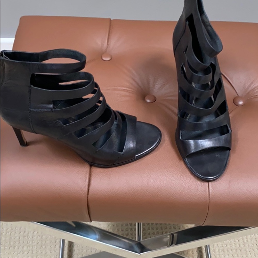 Elie Tahari booties